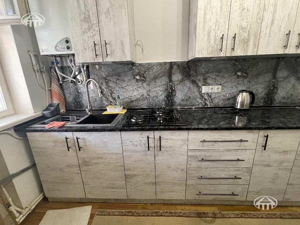 Квартира · 3 комн. · 60 м² · Арабкир