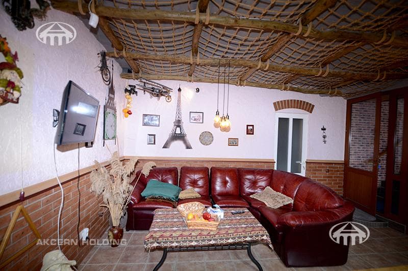Mansion · 8 rooms · 390 m² · Arabkir