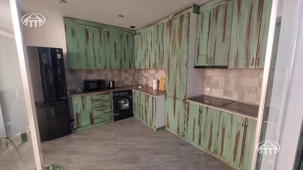 Квартира · 2 комн. · 70 м² · Кентрон