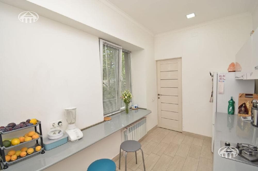 Apartment · 2 rooms · 52 m² · Kentron