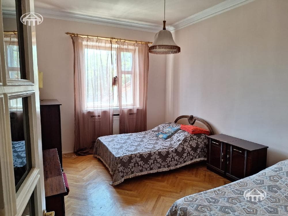 House · 6 rooms · 173 m² · Saghmosavan
