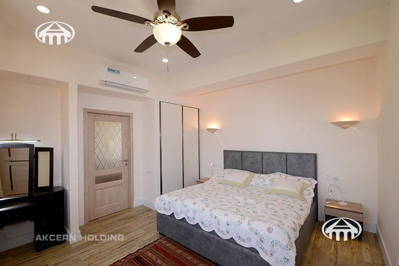 Mansion · 4 rooms · 244 m² · Saghmosavan