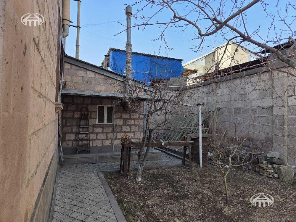 Дом · 6 комн. · 540 м² · Арабкир