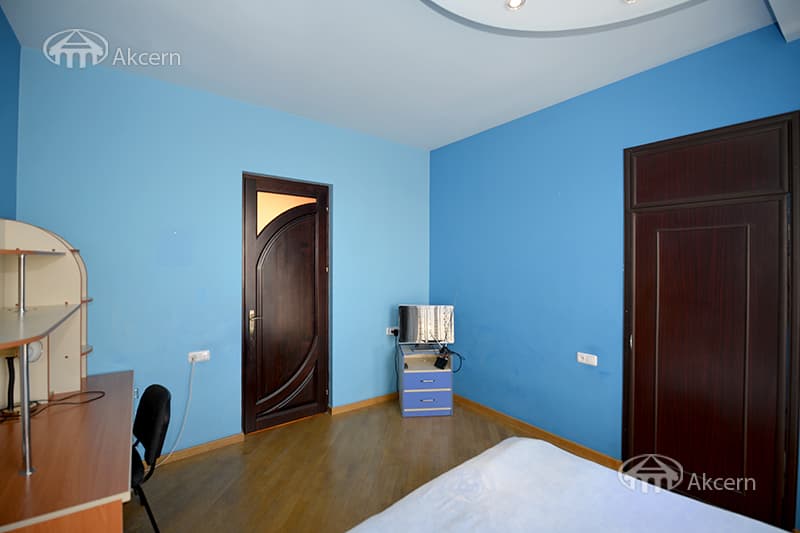 Առանձնատուն · 5 սեն. · 320 մ² · Նորք-Մարաշ