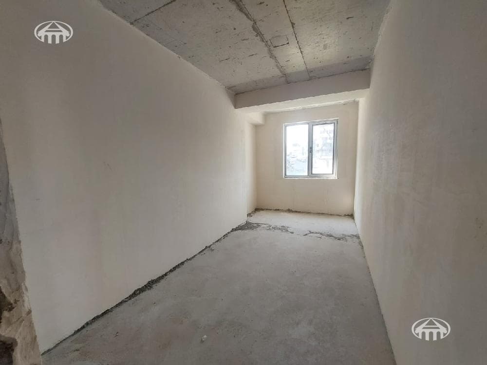 Квартира · 4 комн. · 103 м² · Аван