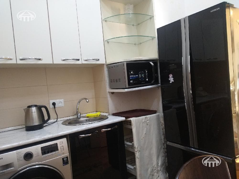 Квартира · 3 комн. · 70 м² · Арабкир