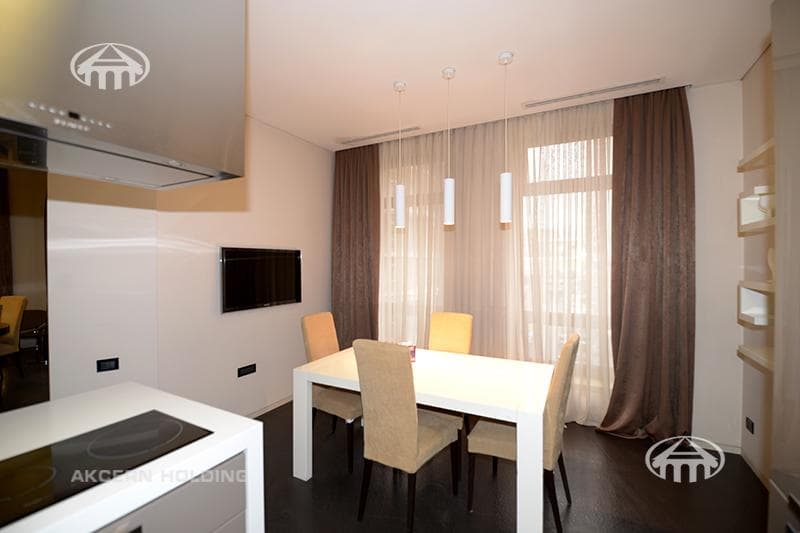 Apartment · 4 rooms · 169 m² · Kentron