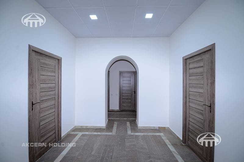 Office · 103 m² · Kentron