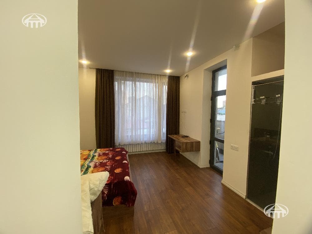Дом · 5 комн. · 180 м² · Аван