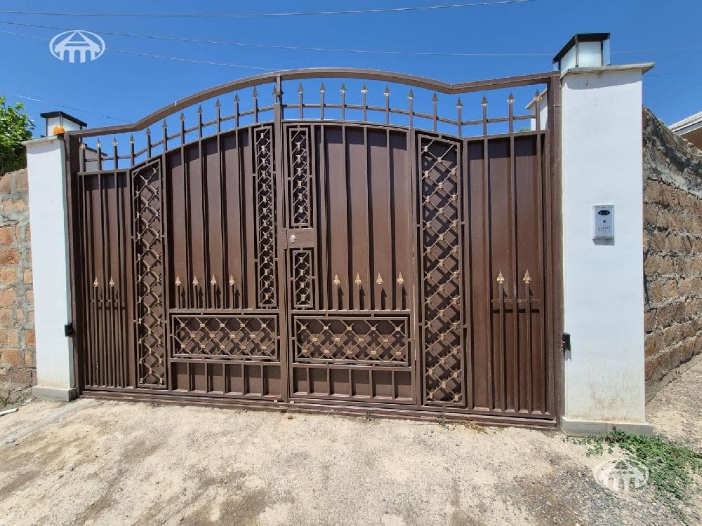 Mansion · 4 rooms · 111 m² · Ashtarak