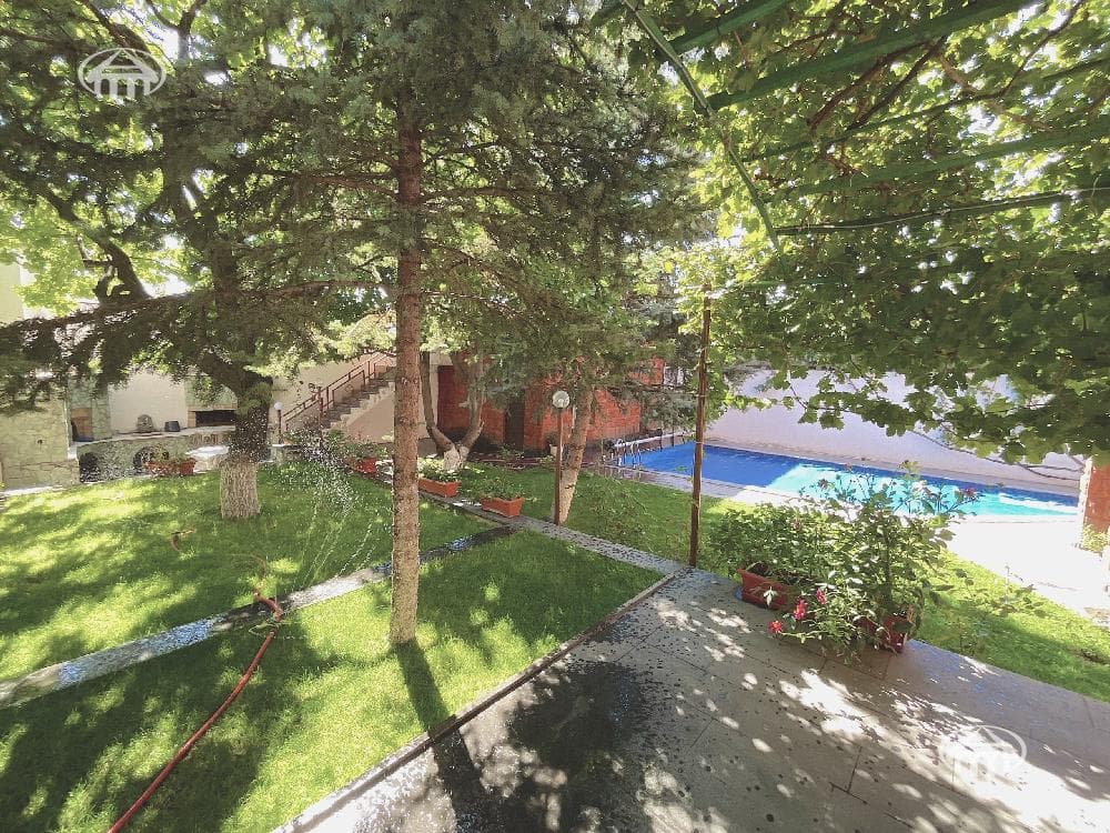 Mansion · 9 rooms · 680 m² · Arabkir — photo 40 / 47