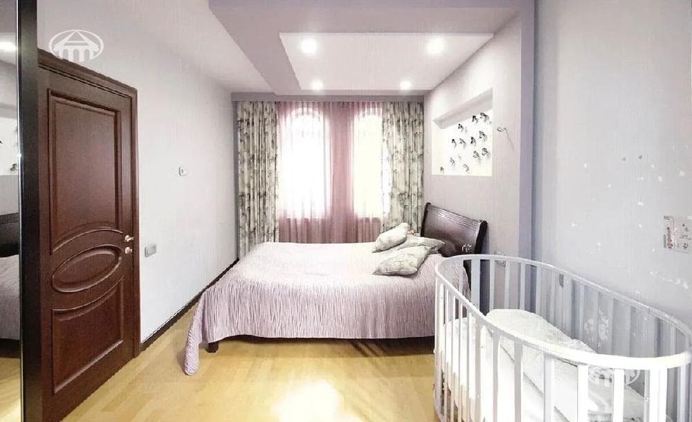 Особняк · 6 комн. · 380 м² · Арабкир