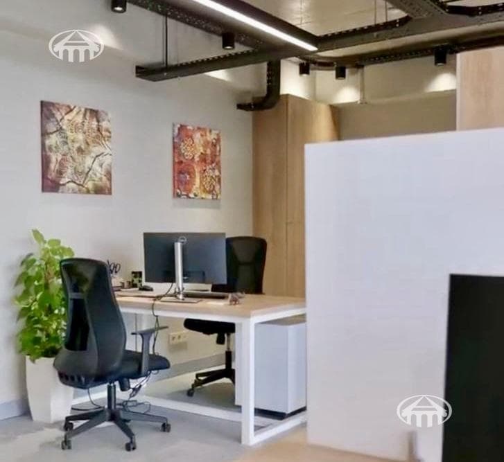Офис · 845 м² · Кентрон