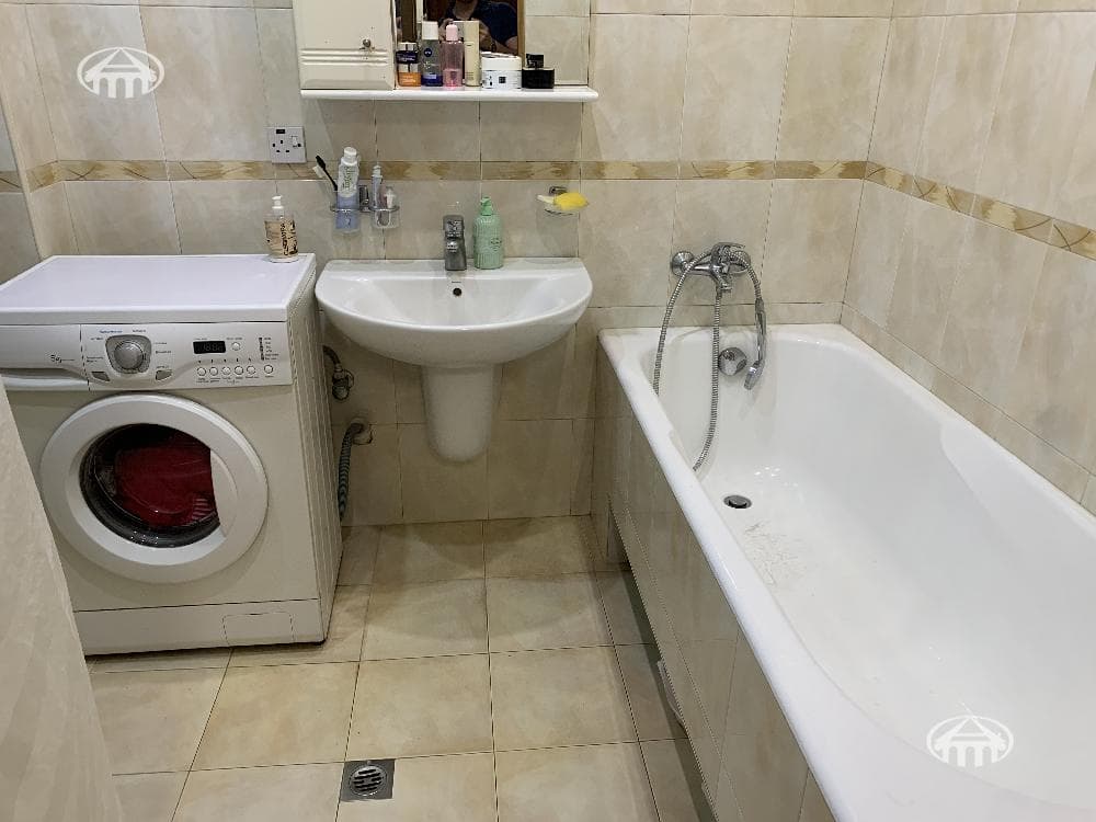 Квартира · 4 комн. · 130 м² · Кентрон