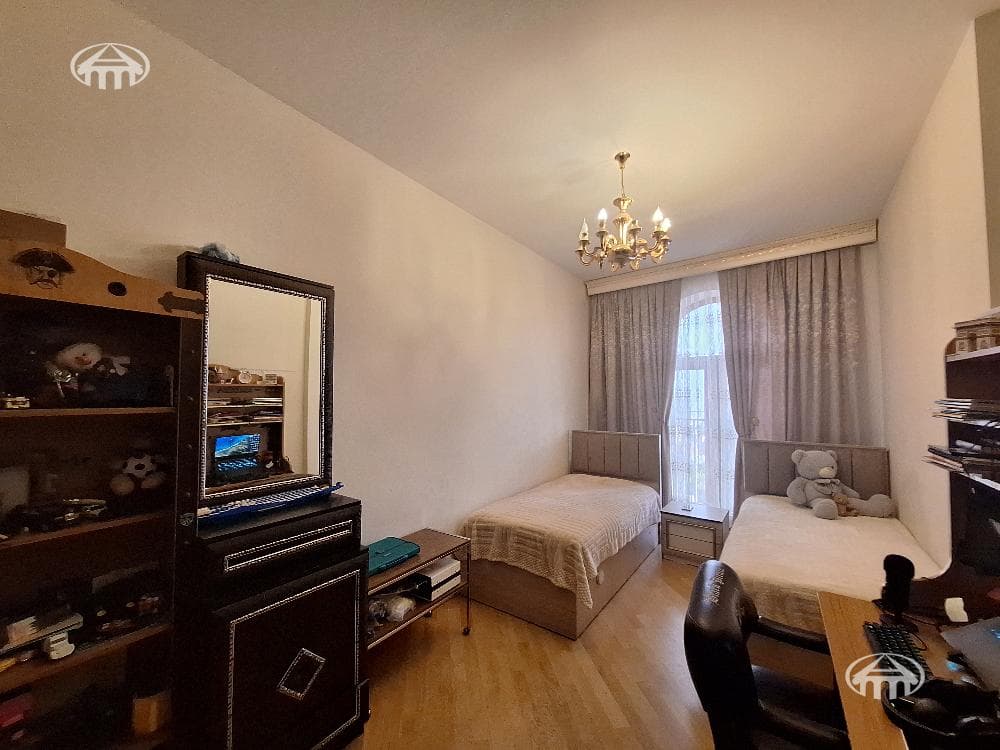 Apartment · 3 rooms · 133 m² · Arabkir
