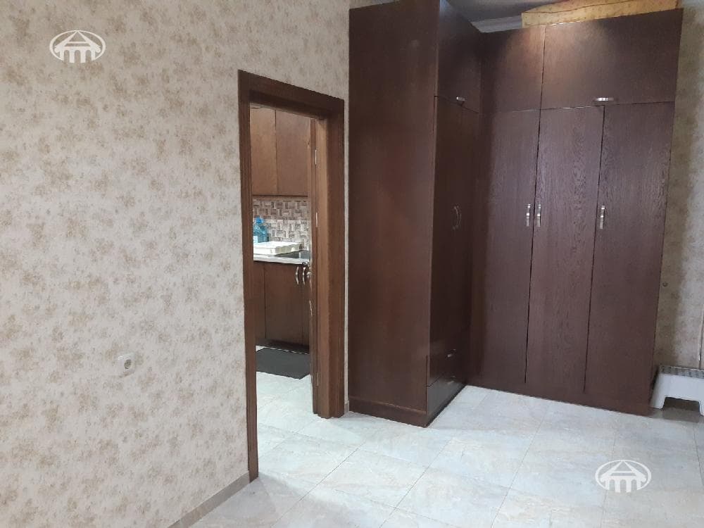 Բնակարան · 2 սեն. · 102 մ² · Կենտրոն