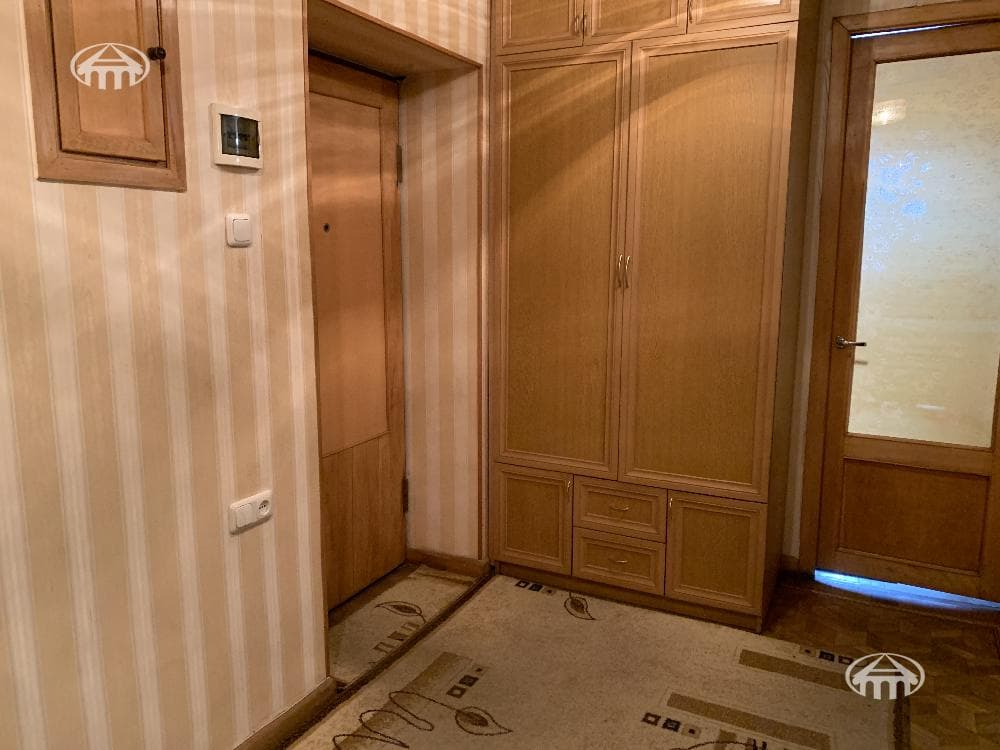 Квартира · 4 комн. · 110 м² · Арабкир