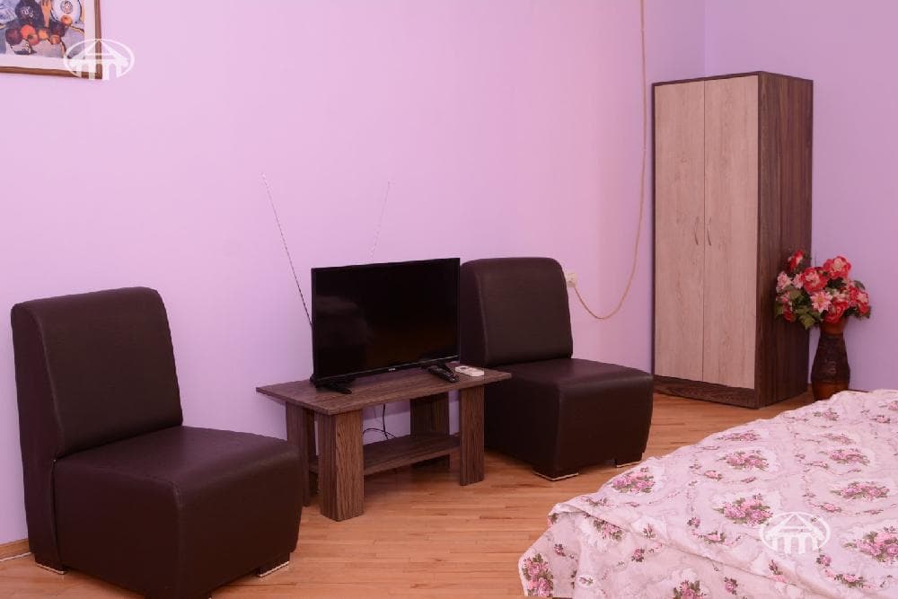 Особняк · 9 комн. · 700 м² · Арабкир