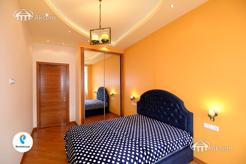 Apartment · 4 rooms · 181 m² · Kentron
