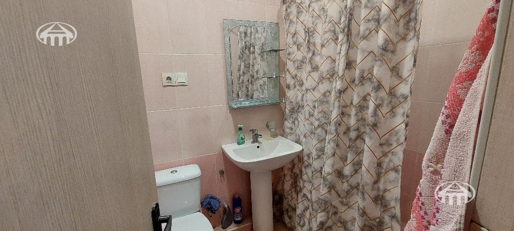 Квартира · 2 комн. · 52 м² · Кентрон