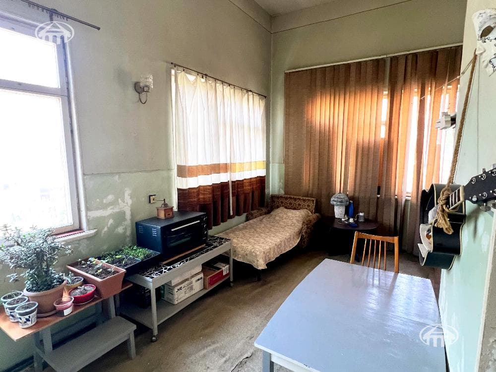 Apartment · 4 rooms · 119 m² · Kentron