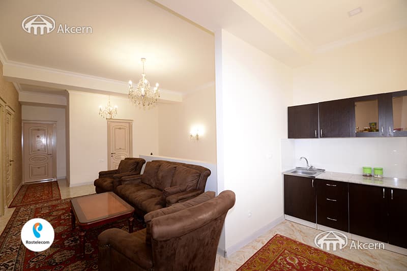 Дом · 5 комн. · 290 м² · Аван