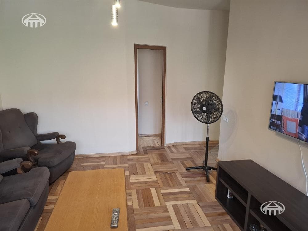 Apartment · 1 rooms · 44 m² · Kentron