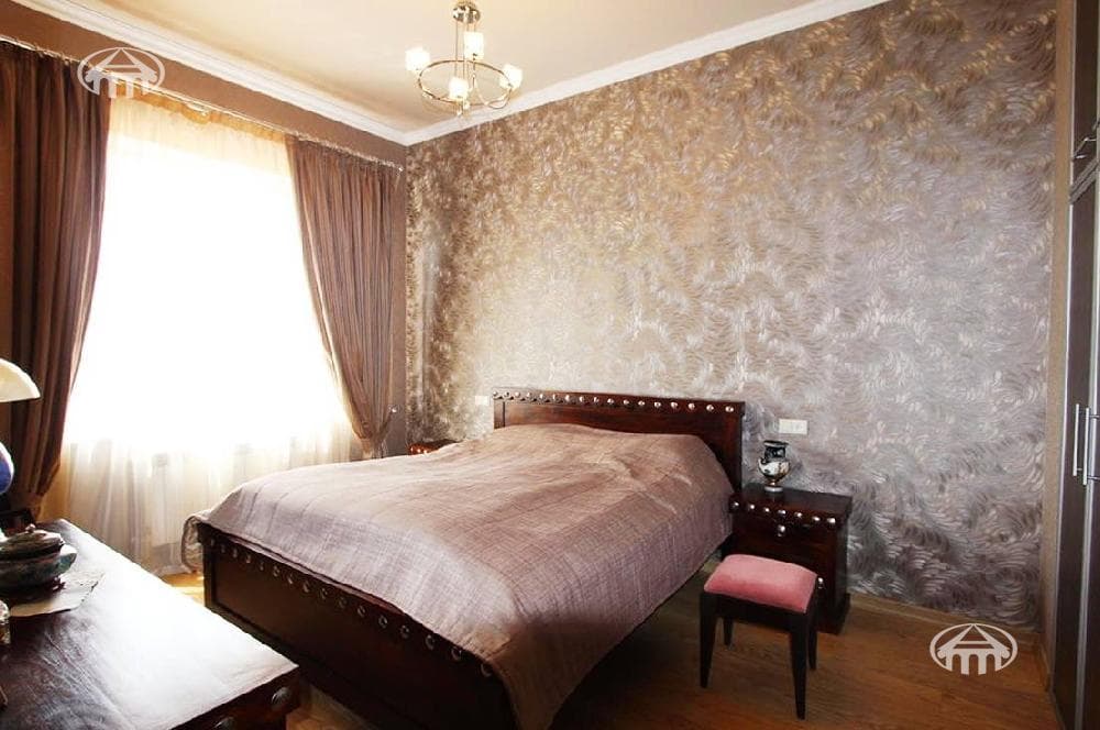 Mansion · 5 rooms · 681 m² · Nor Nork