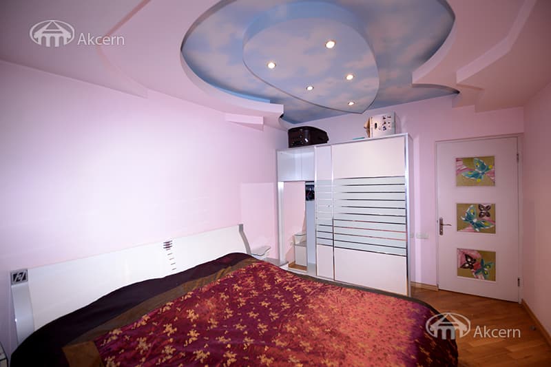 Apartment · 2 rooms · 70 m² · Arabkir