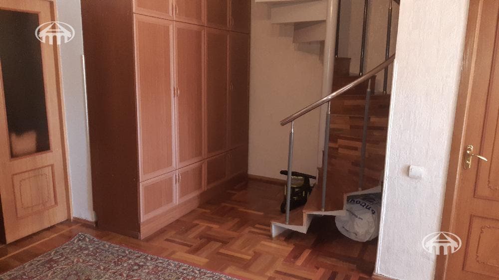 Особняк · 7 комн. · 416 м² · Джрвеж