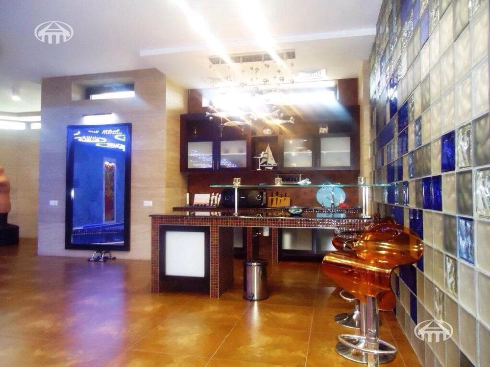 Mansion · 5 rooms · 1,014 m² · Vahagni