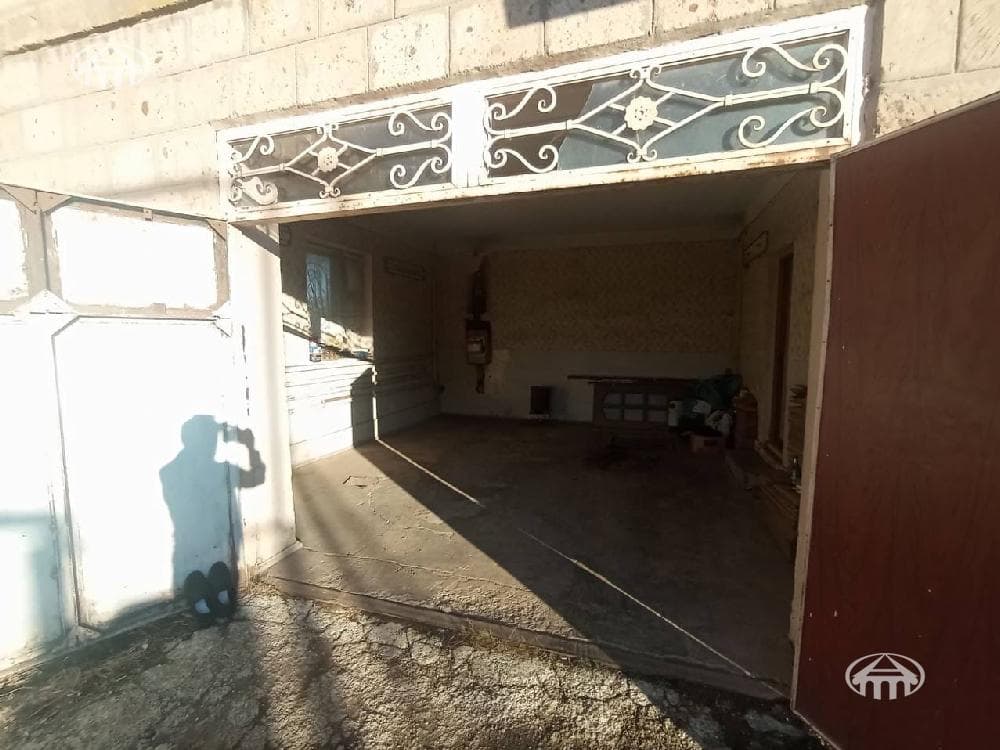 Особняк · 6 комн. · 267 м² · Аджапняк