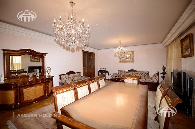 Առանձնատուն · 6 սեն. · 360 մ² · Էրեբունի