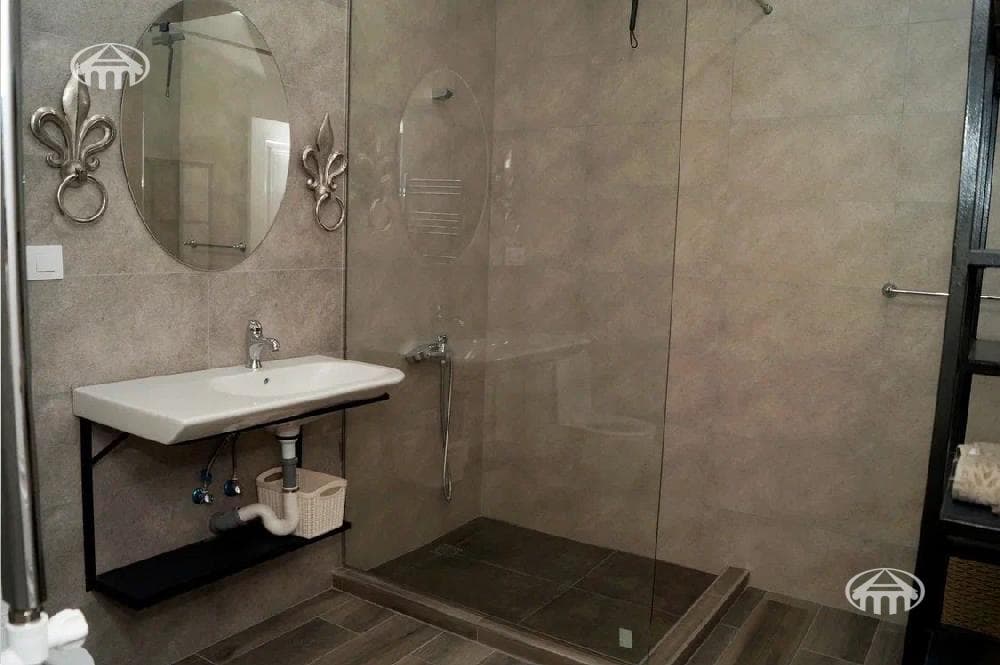 Mansion · 4 rooms · 239 m² · Djrvej