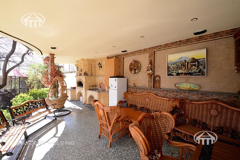 Mansion · 7 rooms · 500 m² · Malatia-Sebastia