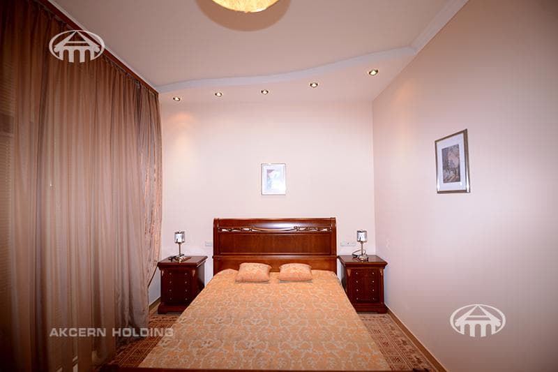 Квартира · 4 комн. · 197 м² · Арабкир