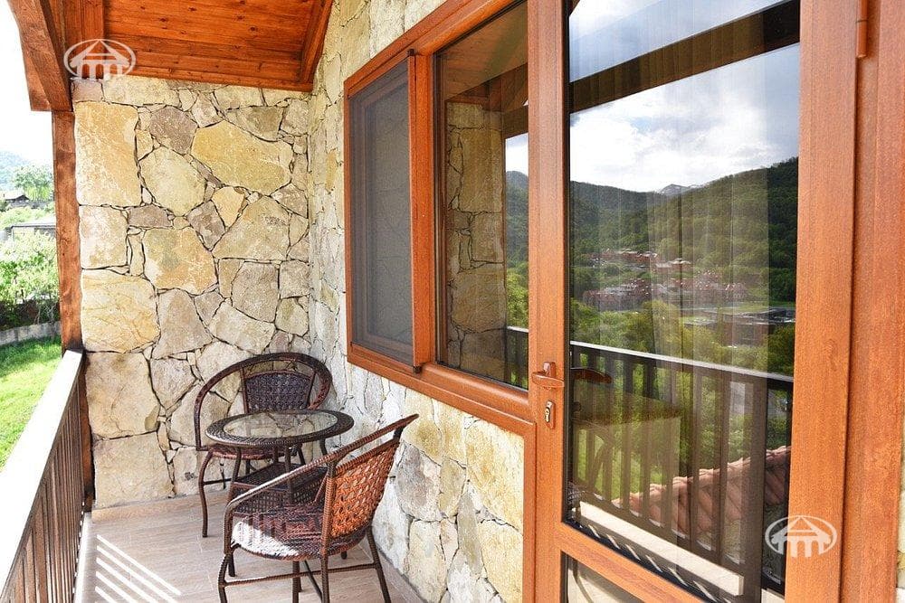 Hotel · 9 rooms · 889 m² · Dilijan