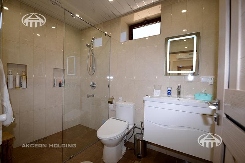 Mansion · 4 rooms · 244 m² · Saghmosavan
