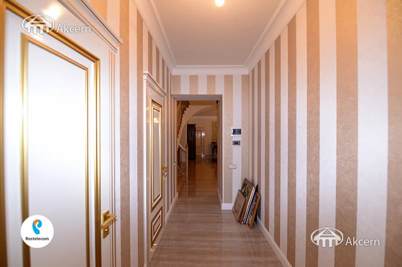Mansion · 8 rooms · 596 m² · Arabkir