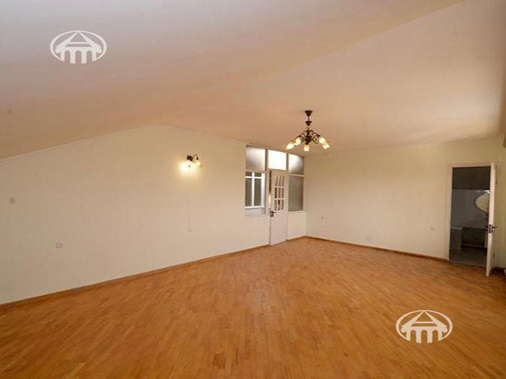 Առանձնատուն · 7 սեն. · 540 մ² · Աջափնյակ