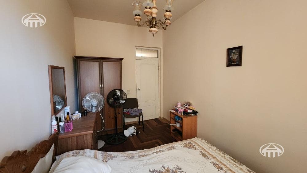 Дом · 6 комн. · 371 м² · Эребуни