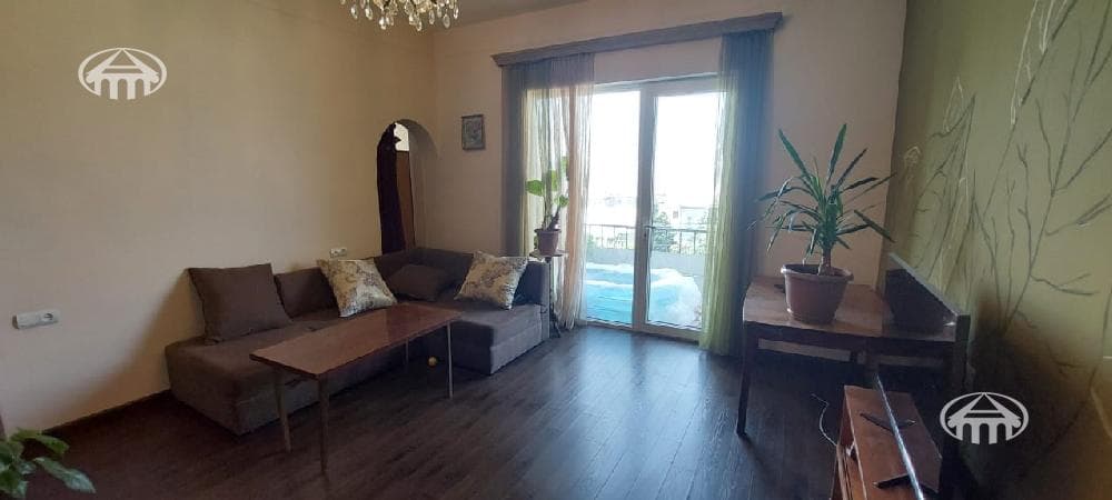 House · 9 rooms · 429 m² · Kanaker-Zeytun