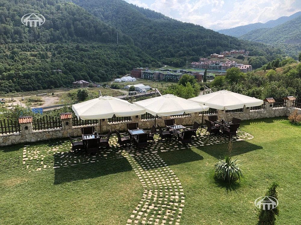 Hotel · 9 rooms · 889 m² · Dilijan