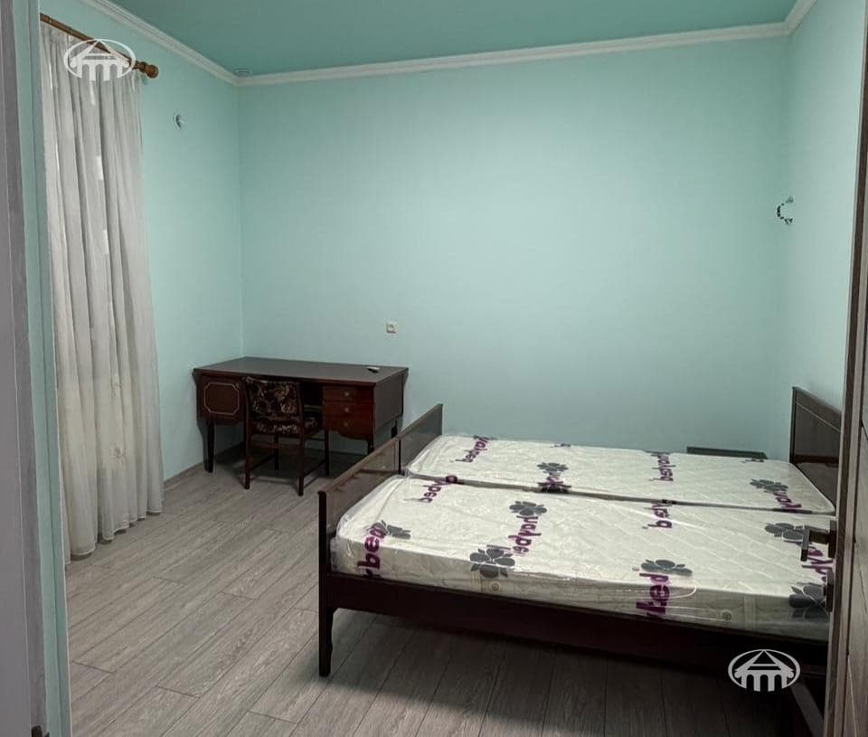 Квартира · 3 комн. · 70 м² · Арабкир