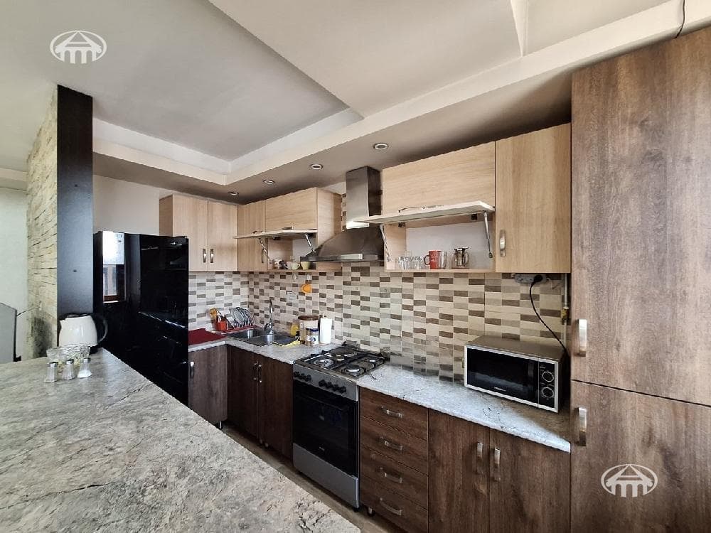 Квартира · 2 комн. · 51 м² · Кентрон