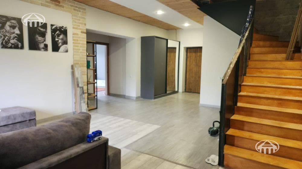 Особняк · 4 комн. · 275 м² · Дилиджан