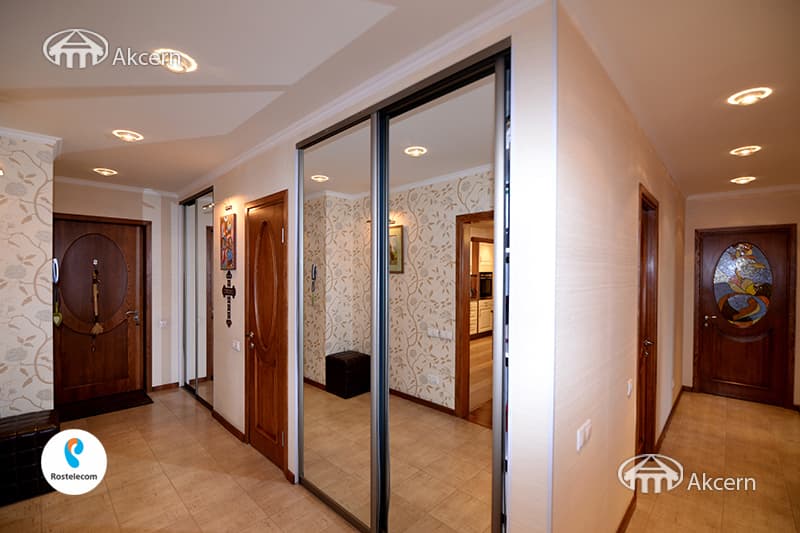 Квартира · 4 комн. · 156 м² · Кентрон