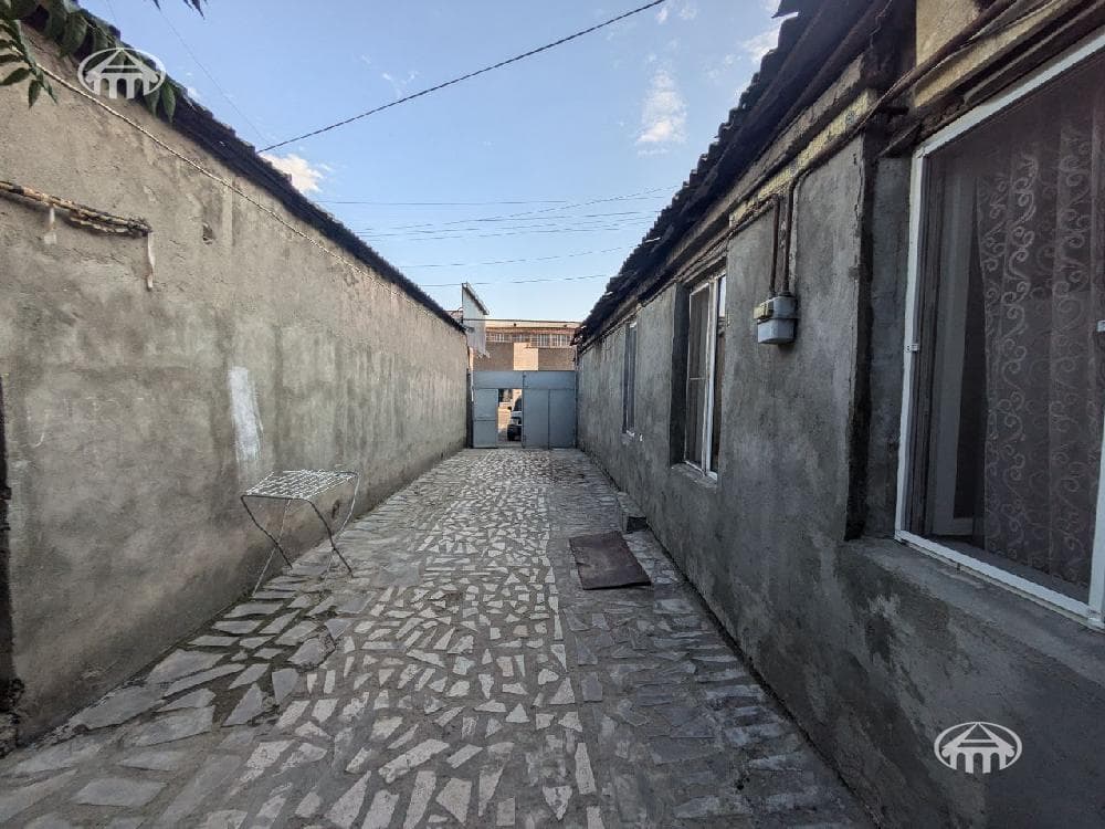 House · 9 rooms · 481 m² · Malatia-Sebastia