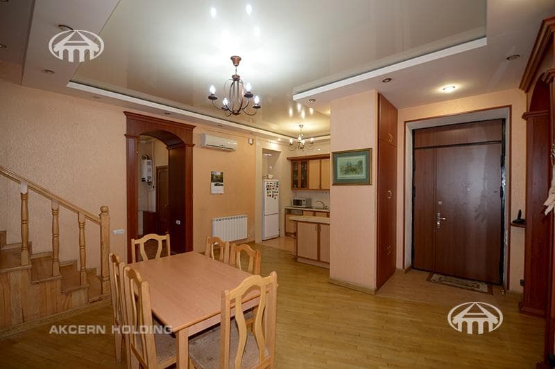 Apartment · 5 rooms · 166 m² · Kentron