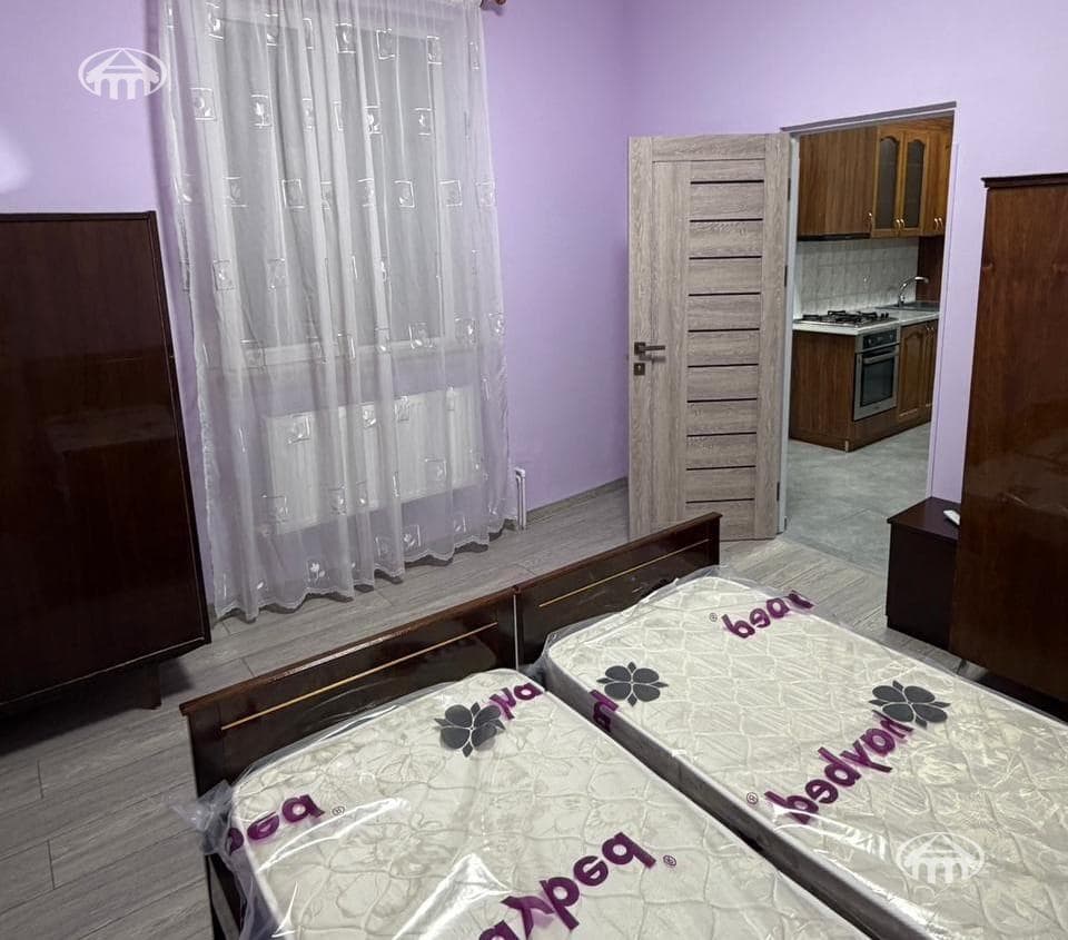 Квартира · 3 комн. · 70 м² · Арабкир